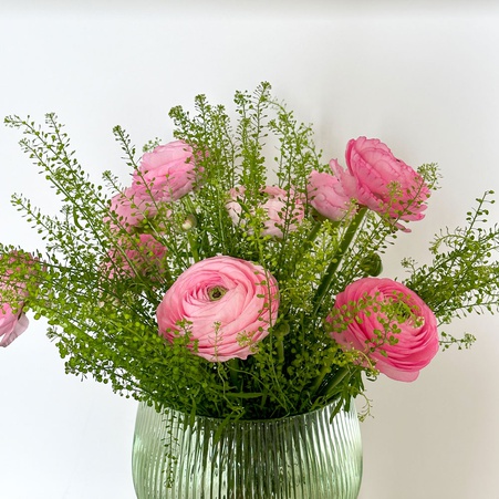 Квіти у вазі "9 рожевих ранункулюсів з тласпі"