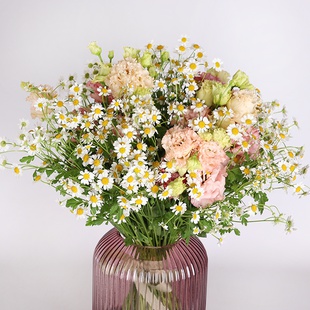 Цветы в вазе "Нежная весна"