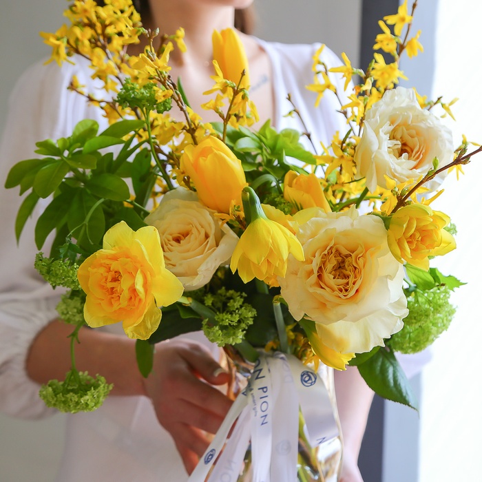 Квіти у вазі "Сонячний букет"