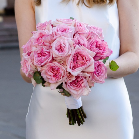 Букет невесты из роз "Розовая гармония"