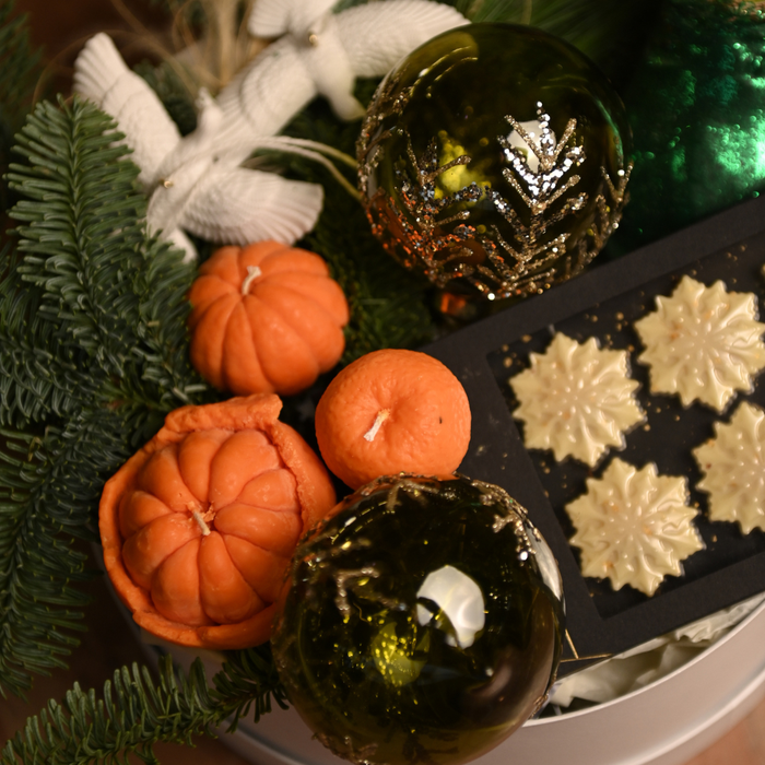 Подарочный новогодний набор со свечами "Теплое счастье"