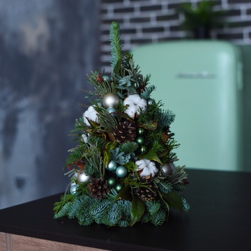 Новорічна ялинка "Теплі почуття"