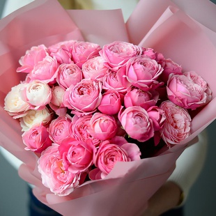 9 пионовидных роз Сильва Пинк