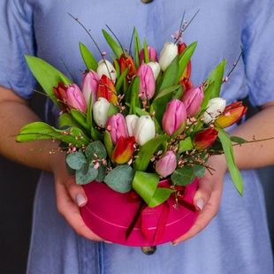 Квіти в коробці "Весняна мить"