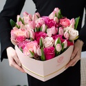 Цветы в коробке "Большая любовь"