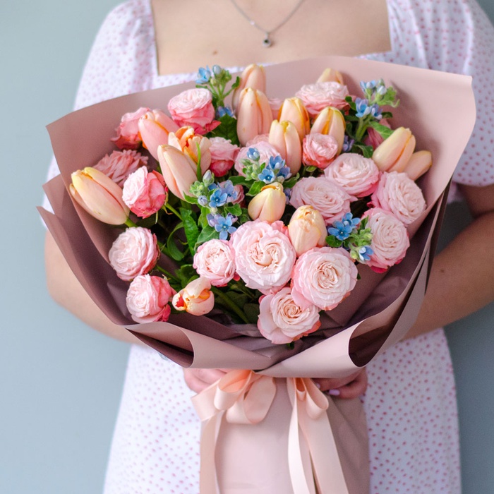 Букет з троянди та тюльпанів "Персикова романтика"