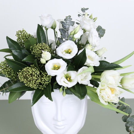 Цветы в вазе "Арена цветочных впечатлений"