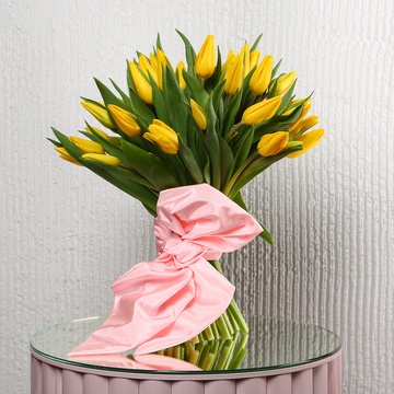 Букет 51 жовтий тюльпан