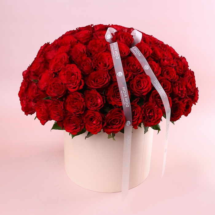 Розы в коробке "Безграничная любовь"